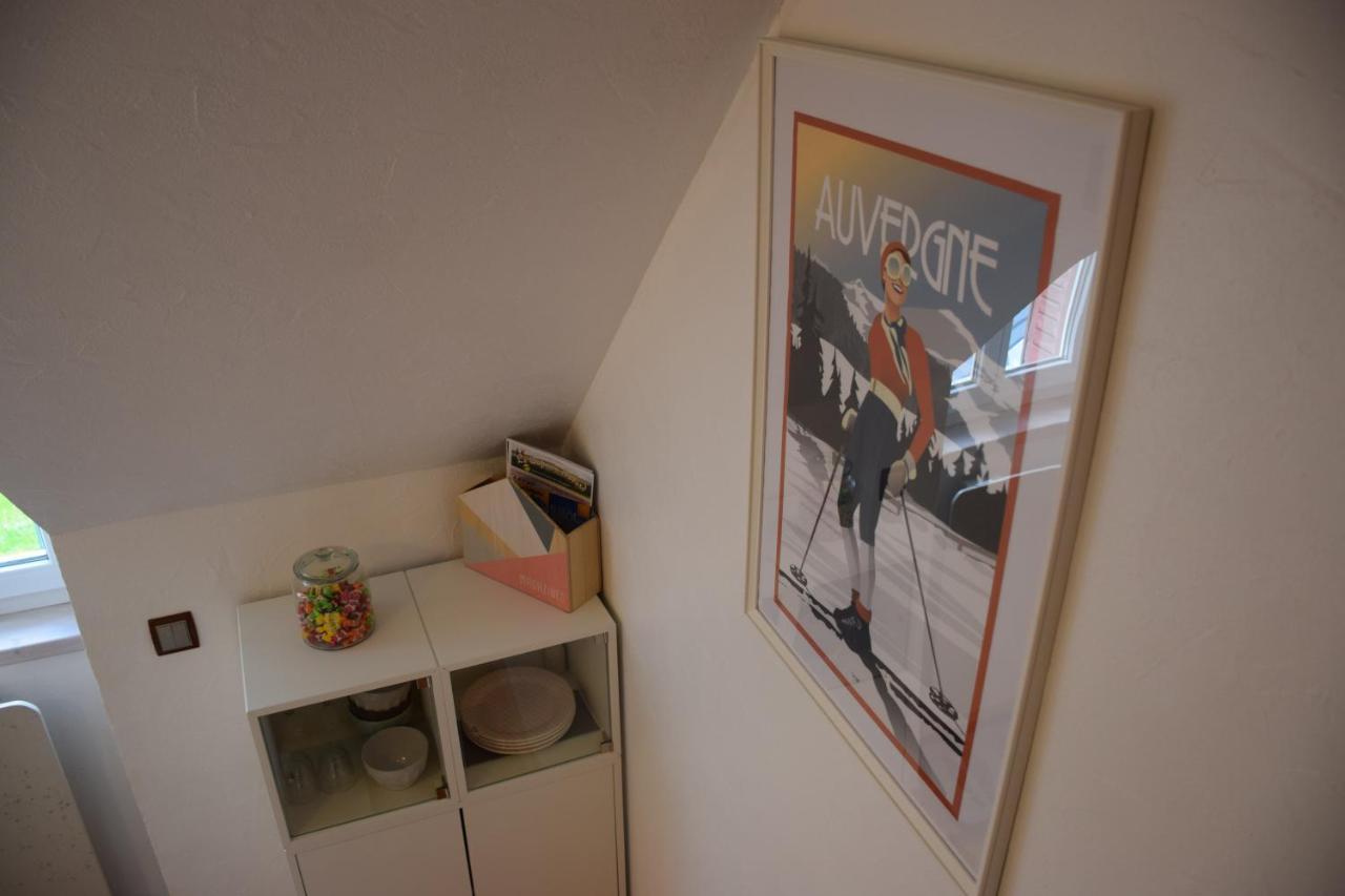 Petit Duplex De Charme Sous Les Toits Du Mont-Dore Exterior foto