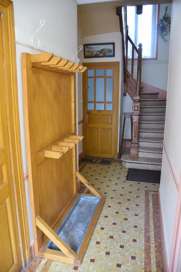 Petit Duplex De Charme Sous Les Toits Du Mont-Dore Exterior foto